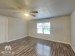 710 Bluebird Dr SE in Conyers, GA - Building Photo - Building Photo