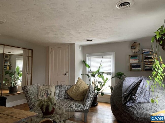 804 Hinton Ave in Charlottesville, VA - Building Photo - Building Photo