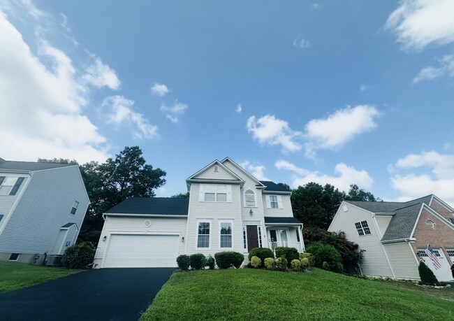 property at 10016 Carters Grove Rd