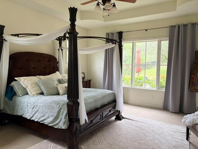 1603 Las Entradas Dr in Spicewood, TX - Building Photo - Building Photo