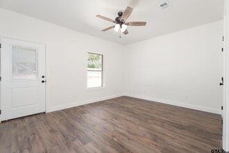 18754 County Rd 437 in Lindale, TX - Building Photo - Building Photo