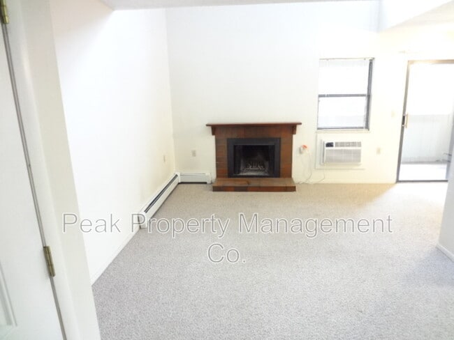 512 E Monroe Dr in Fort Collins, CO - Building Photo - Building Photo