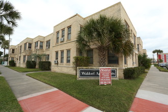 Waldorf Apartments in Galveston, TX - Building Photo - Building Photo