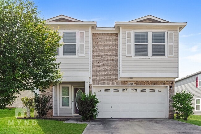 property at 3225 Lakeland Dr SW