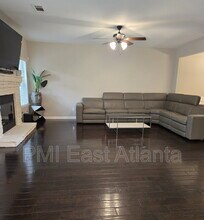 422 Live Oak Pass in Loganville, GA - Building Photo - Building Photo