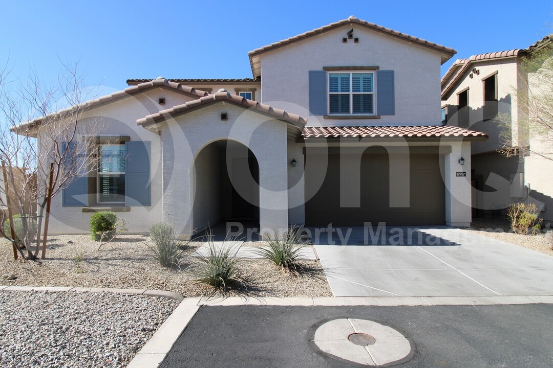 17737 W Cassia Way in Goodyear, AZ - Building Photo