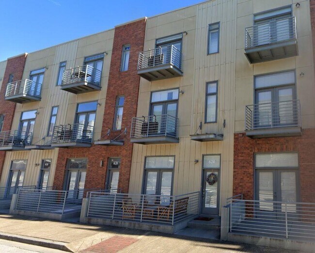 property at 624 Denmark Dr