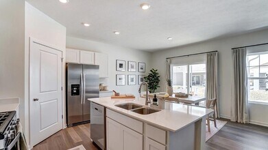 406 Emily Dr in Plain City, OH - Building Photo - Building Photo