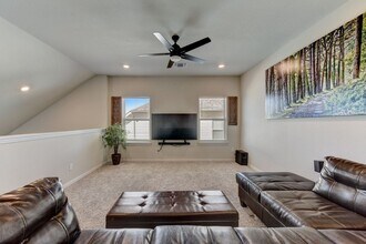 222 Eagle Ford Dr in Niederwald, TX - Building Photo - Building Photo