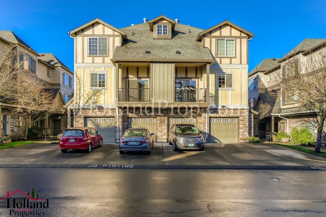 838 NE Wheelock Pl in Hillsboro, OR - Building Photo - Building Photo
