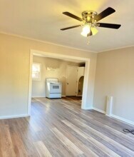 921 N Pierce St in Lafayette, LA - Building Photo - Building Photo