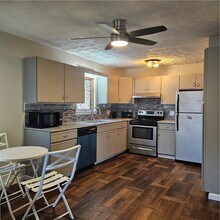 5 Whalin St in Rochester, NY - Building Photo - Building Photo