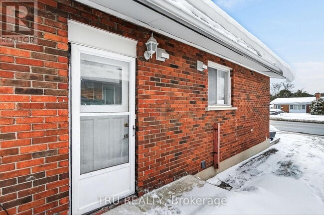 1263 Maitland Ave in Ottawa, ON - Building Photo - Building Photo