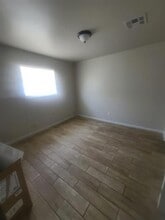 2813 SW 33rd St in Oklahoma City, OK - Building Photo - Building Photo