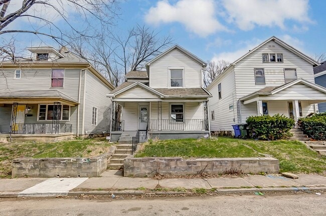 554 Brightwood Ave in Dayton, OH - Building Photo - Building Photo
