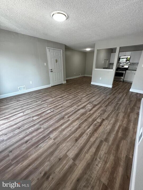 50 Willow Ct in Trenton, NJ - Building Photo