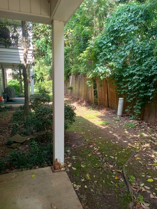 545 Versailles Blvd in Alexandria, LA - Building Photo - Building Photo