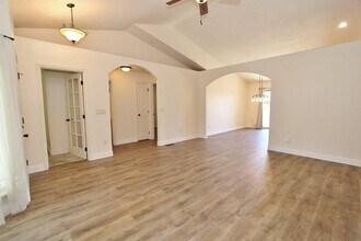 370 S Schober Lp in Nampa, ID - Building Photo - Building Photo