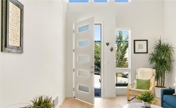 2839 SW Yancy St in Seattle, WA - Building Photo - Building Photo