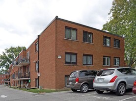 Pearson Park Condos in St Catharines, ON - Building Photo