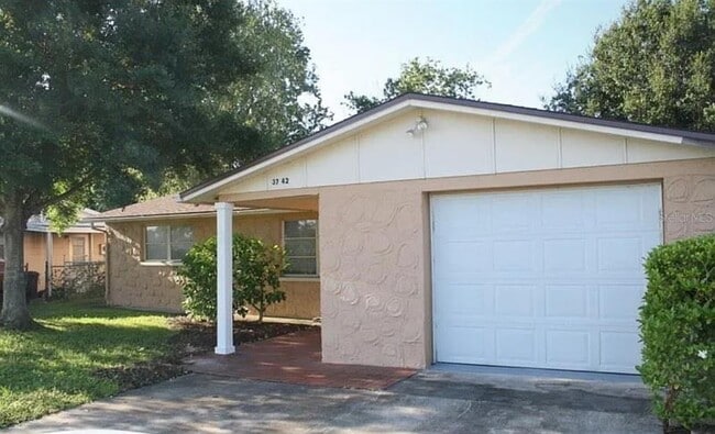 3742 Darlington Rd in Holiday, FL - Building Photo - Building Photo