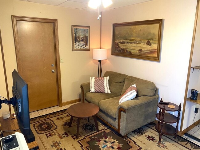 209 Lee St in Belpre, OH - Building Photo - Building Photo