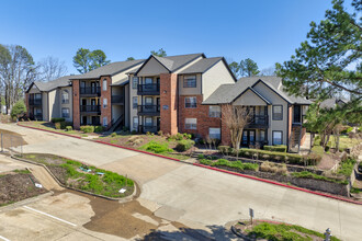 The Vineyards at Napa Valley in Little Rock, AR - Building Photo - Building Photo