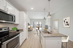 3333 Central Gardens Cir in Palm Beach Gardens, FL - Building Photo