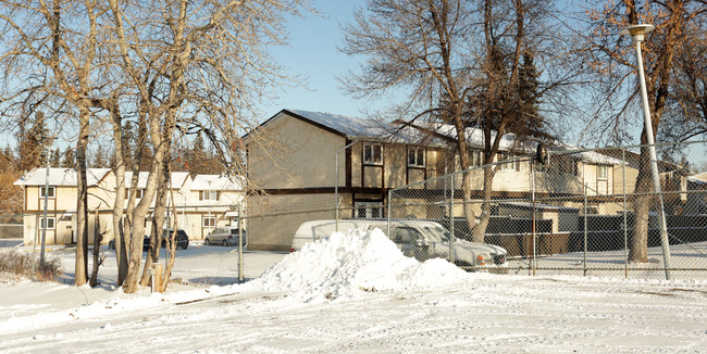 706 Spruce Glen in Spruce Grove, AB - Building Photo - Building Photo