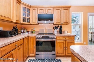 627 Eltone Rd in Jackson Township, NJ - Building Photo - Building Photo