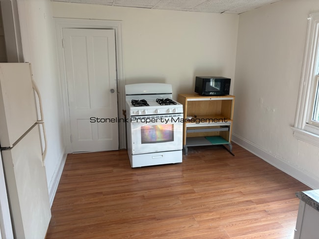 66 Princeton Ave