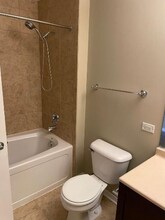 502 W Elm St in Chicago, IL - Building Photo - Building Photo