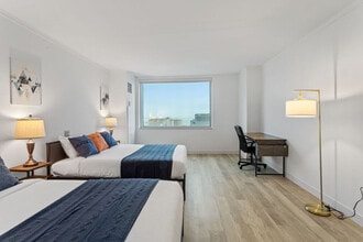 810 Pacific Ave in Atlantic City, NJ - Foto de edificio - Building Photo