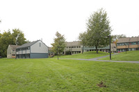 Lakeview Family Townhomes in Rochester, NY - Foto de edificio - Building Photo