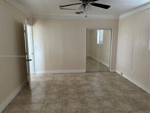 1695 Julie Tonia Dr in West Palm Beach, FL - Building Photo - Building Photo