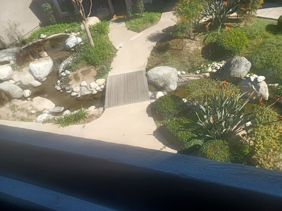 318 Streamwood, Unit 318 streamwood Irvine in Irvine, CA - Building Photo