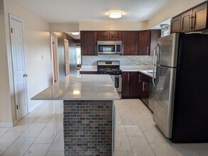 16W631 56th St in Clarendon Hills, IL - Building Photo - Building Photo