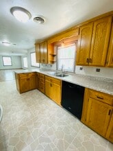 317 W Marquette St in Appleton, WI - Building Photo - Building Photo