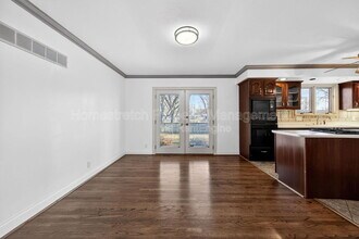 2060 Loveland Dr in Florissant, MO - Building Photo - Building Photo