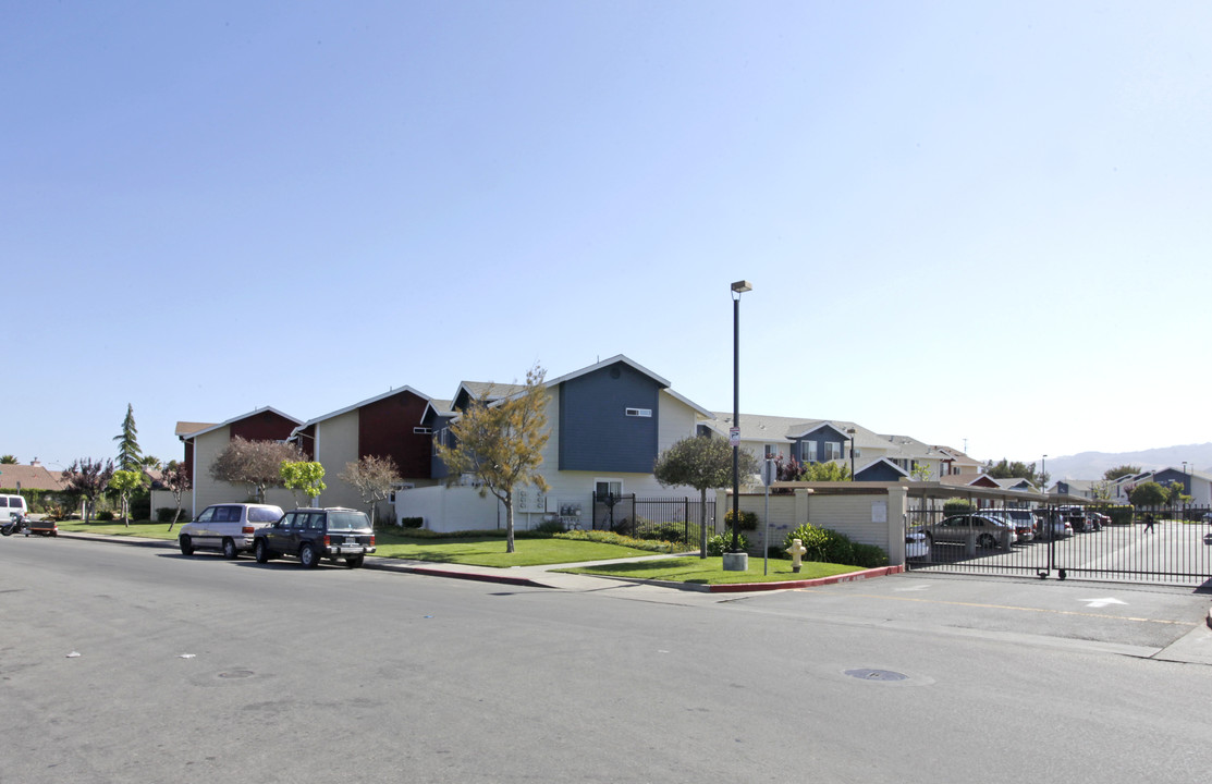 Gabilan Hills Townhomes in Salinas, CA - Foto de edificio