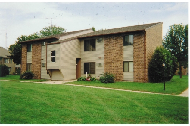 Riverwood Apartments in Belmond, IA - Building Photo