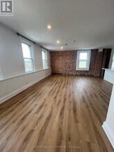 8 Essa Rd in Barrie, ON - Building Photo - Building Photo