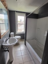608 W Calhoun St in Macomb, IL - Building Photo - Building Photo