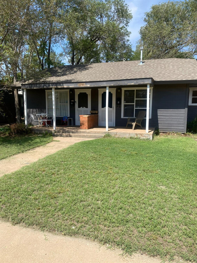 2218 18th St in Lubbock, TX - Building Photo - Building Photo