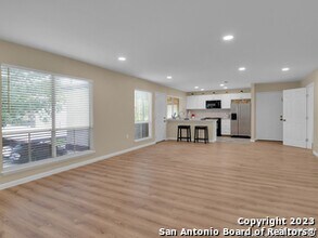 3803 Barrington St in San Antonio, TX - Building Photo - Building Photo