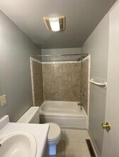 415 W 4th St in Muscatine, IA - Building Photo - Building Photo