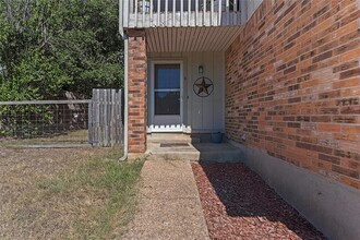 6813 Thorncliffe Dr in Austin, TX - Building Photo - Building Photo