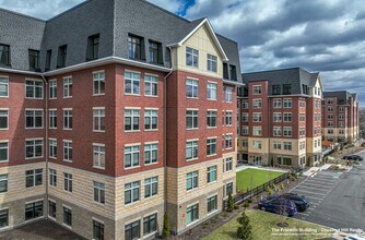 201 Sherman Rd, Unit 704 in Chestnut Hill, MA - Building Photo - Building Photo