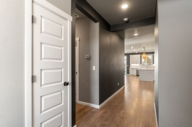 718 I St NE in Quincy, WA - Building Photo - Building Photo