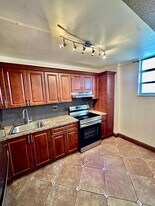 2903 N Miami Beach Blvd in North Miami Beach, FL - Building Photo